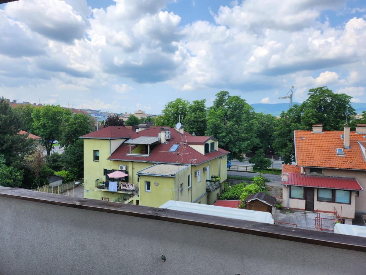 Apartman Buzanova 001 Apartment Zagreb Ngoại thất bức ảnh